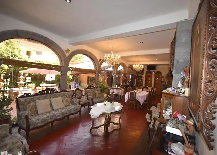 Fuente De Agua Hotel Cusco