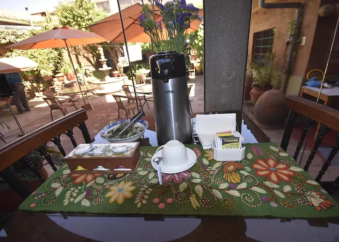 Fuente De Agua Hotel *